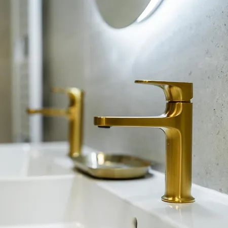 Rentero Riverside Serenity - 7 아파트 프라하